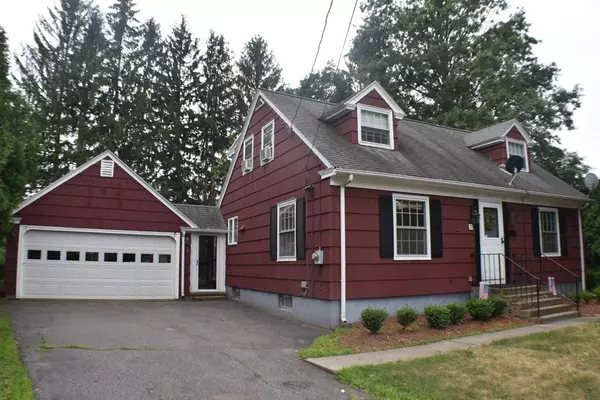 Spencer, MA 01562,7 Bemis St