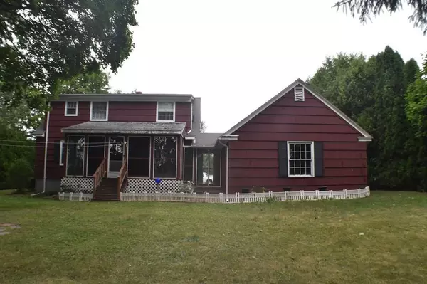 Spencer, MA 01562,7 Bemis St