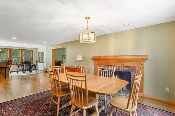 Duxbury, MA 02332,199 South St