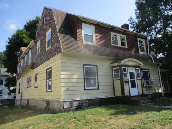 56 June St, Worcester, MA 01602