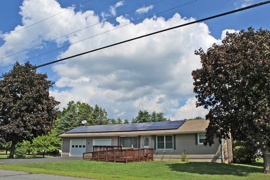 539 Country Club Road, Greenfield, MA 01301