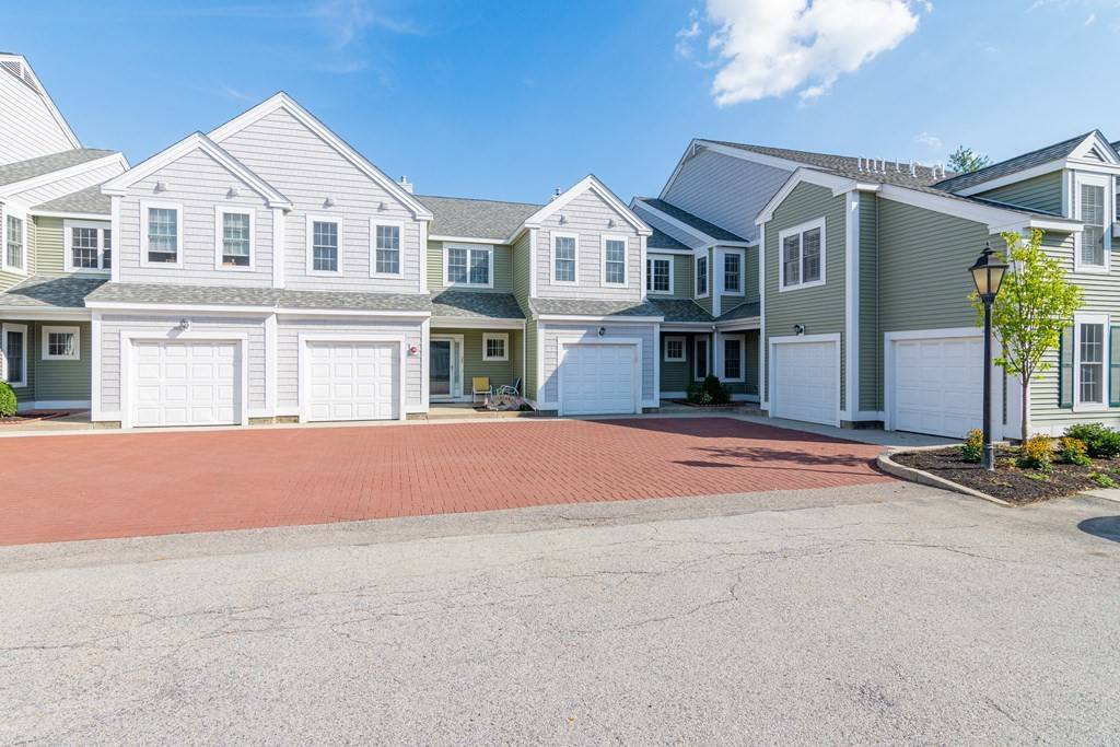 Quincy, MA 02169,28 Village Dr #28