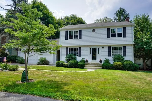 Arlington, MA 02476,5 Hathaway Circle