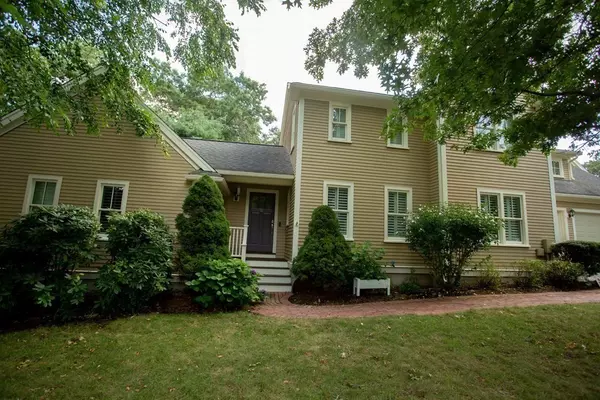 16 Sullivan St, Lexington, MA 02420