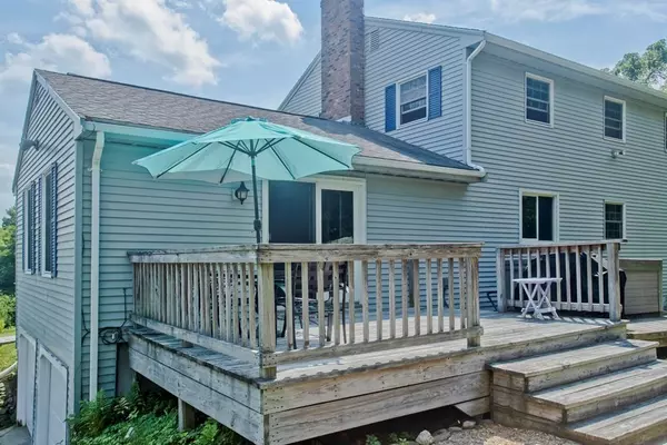 Granville, MA 01034,521 South Ln