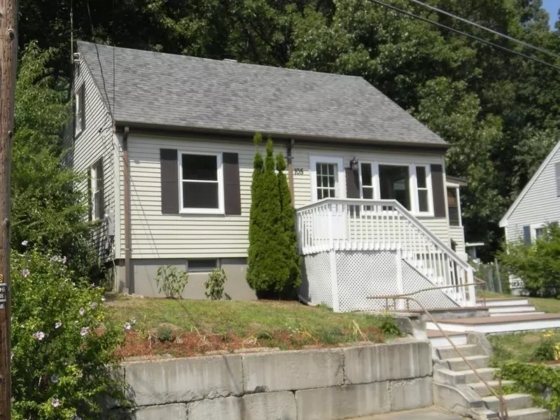 105 Senna Rd, Fitchburg, MA 01420