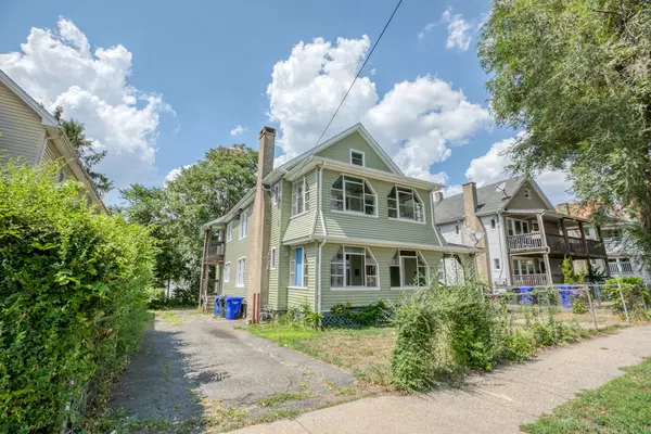 Springfield, MA 01105,82-84 Clifton Ave