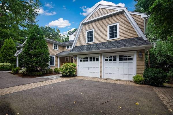 Wellesley, MA 02482,24 Birch Road