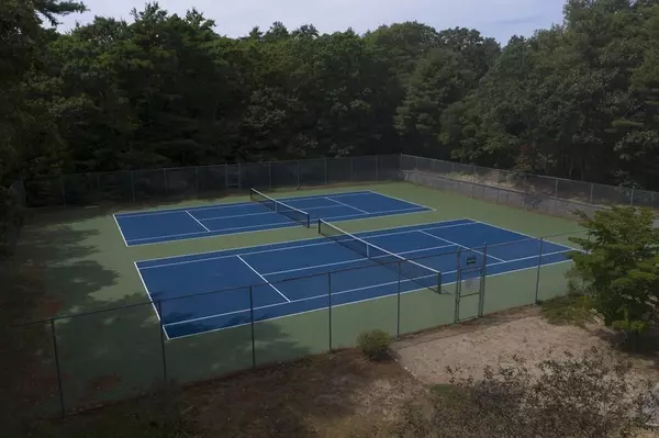 Falmouth, MA 02536,73 Rivers Edge Rd