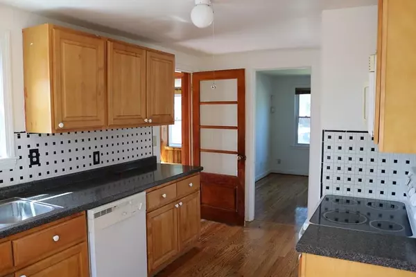 Springfield, MA 01109,1199 Bay St