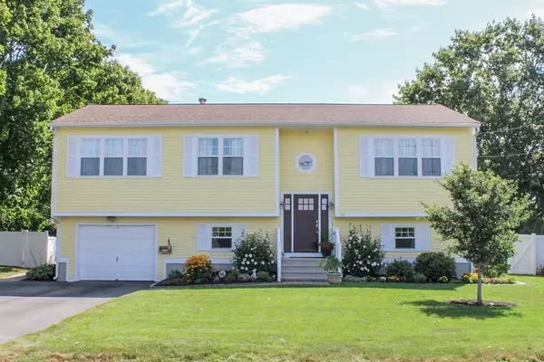 127 Barrington Ave, Barrington, RI 02806