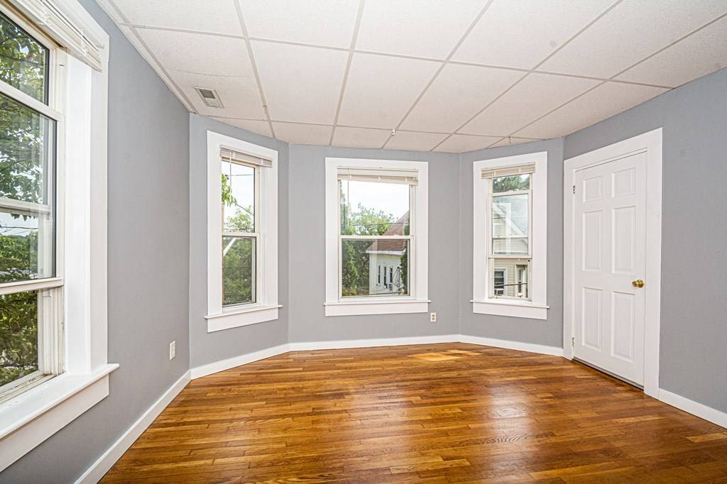 Haverhill, MA 01832,44 Oak Ter