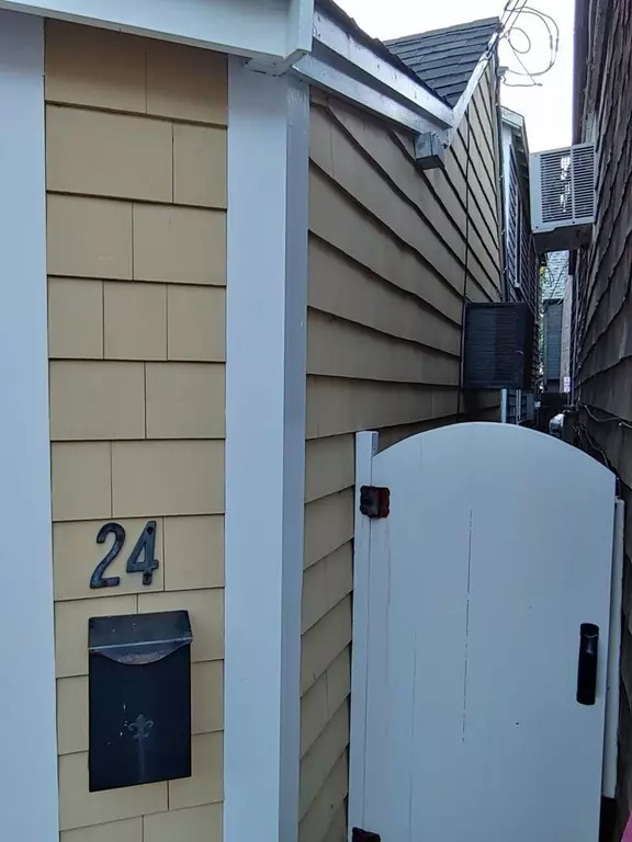 Rockport, MA 01966,24 Bearskin Neck