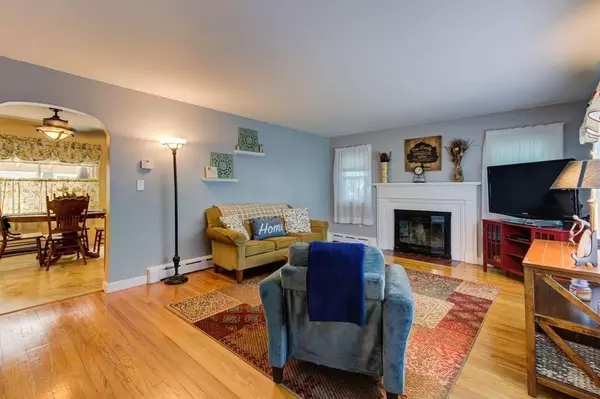 Northborough, MA 01532,19 Prospect St