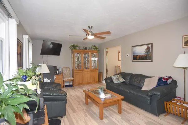 Hubbardston, MA 01452,2 Pond View Way #2