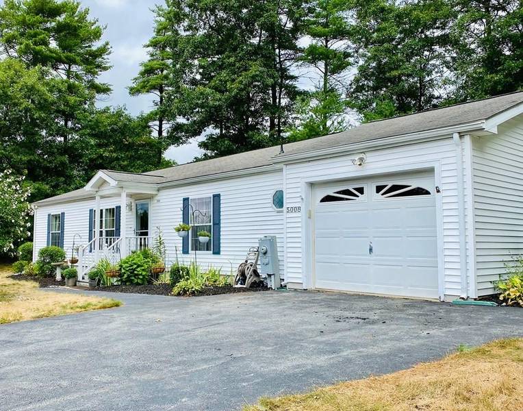 5008 Oak Point Drive, Middleboro, MA 02346