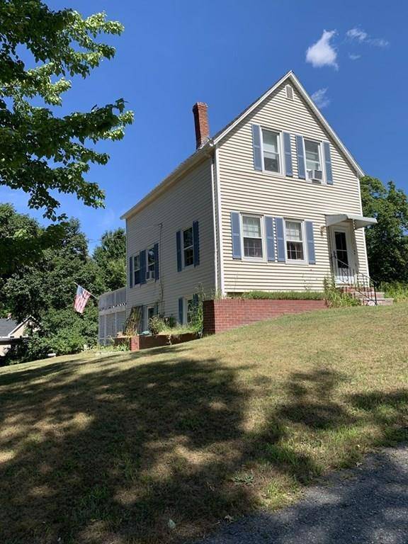 23 Tyng Rd, Tyngsborough, MA 01879