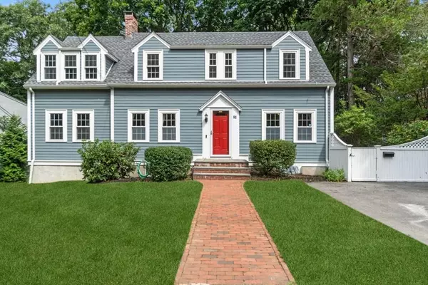 32 Pine Ridge Rd, Wellesley, MA 02481