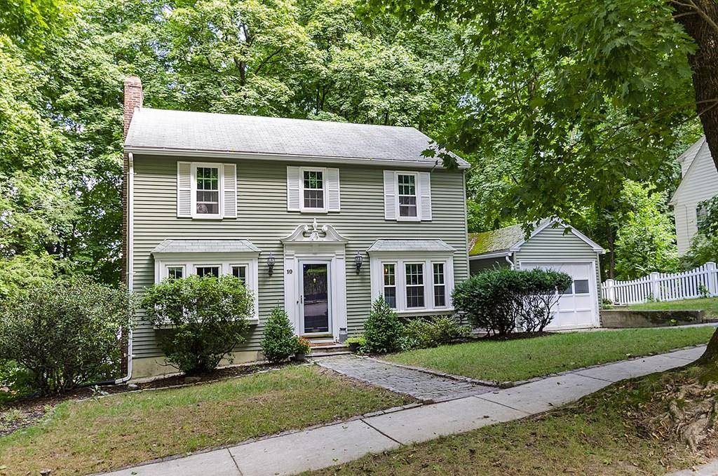 10 Frontenac Road, Worcester, MA 01602
