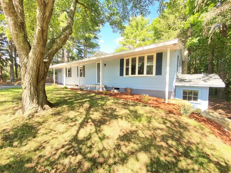 184 N Brookfield Road, East Brookfield, MA 01515