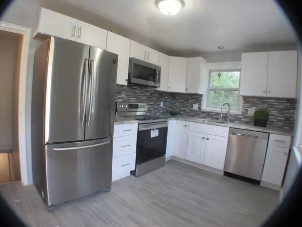 Springfield, MA 01109,70 Amore Rd