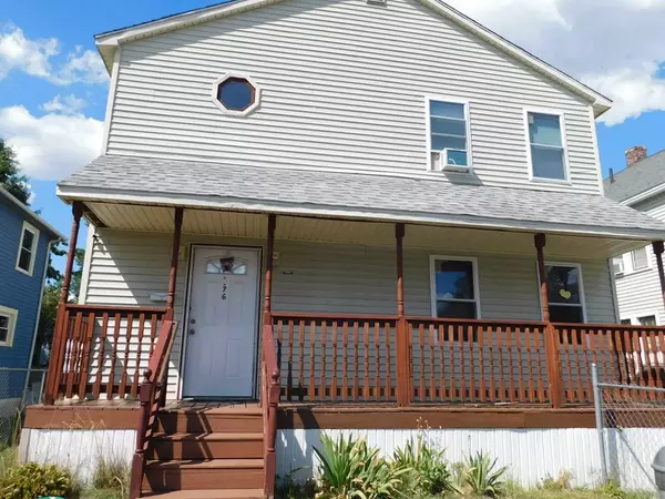 76 Manhattan St, Springfield, MA 01109