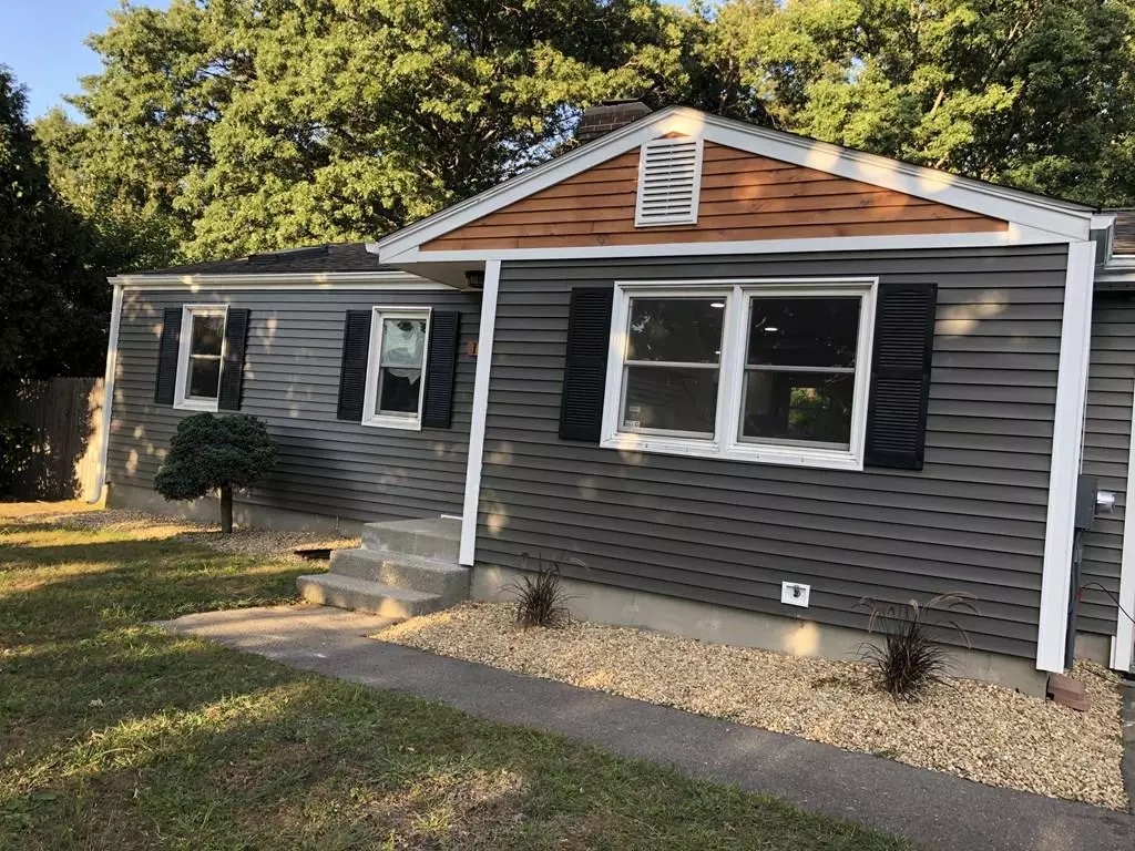 Springfield, MA 01128,123 Hanson Dr