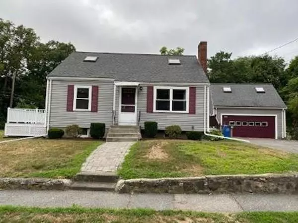 33 Sanderson Rd, Waltham, MA 02451