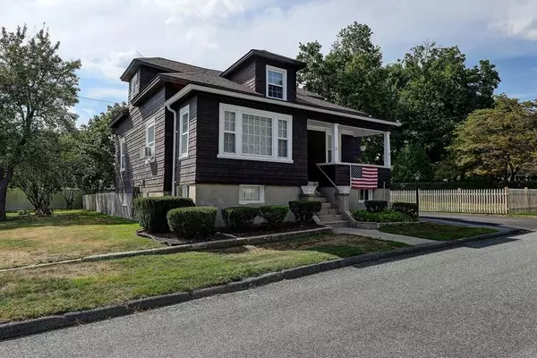 Seekonk, MA 02771,39 Hull St