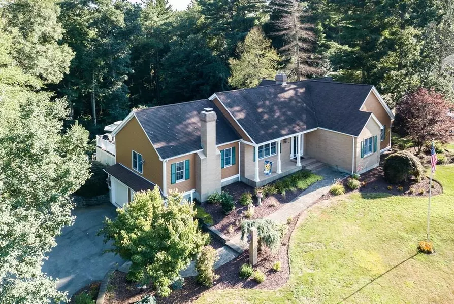 105 High Ridge Drive, Raynham, MA 02767