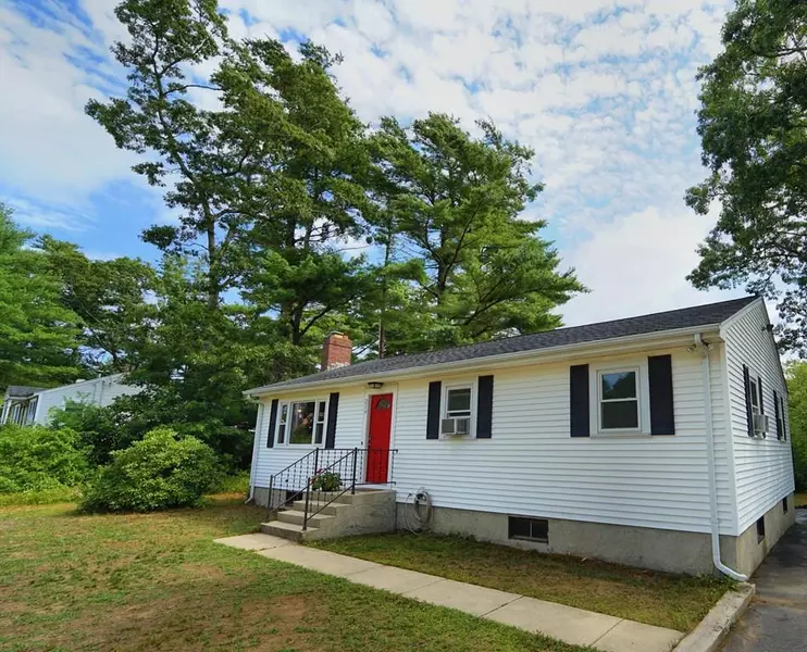 219 Park Ave, Wareham, MA 02538