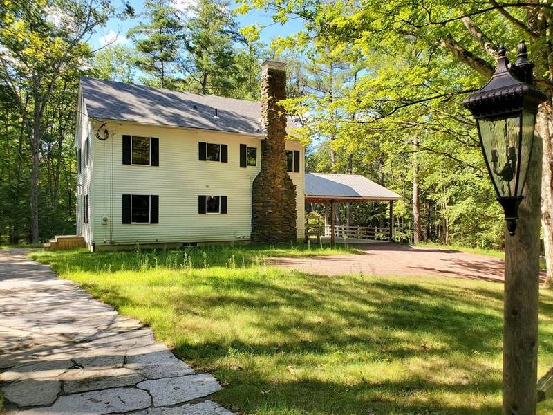 530 Bald Mountain Rd, Bernardston, MA 01337