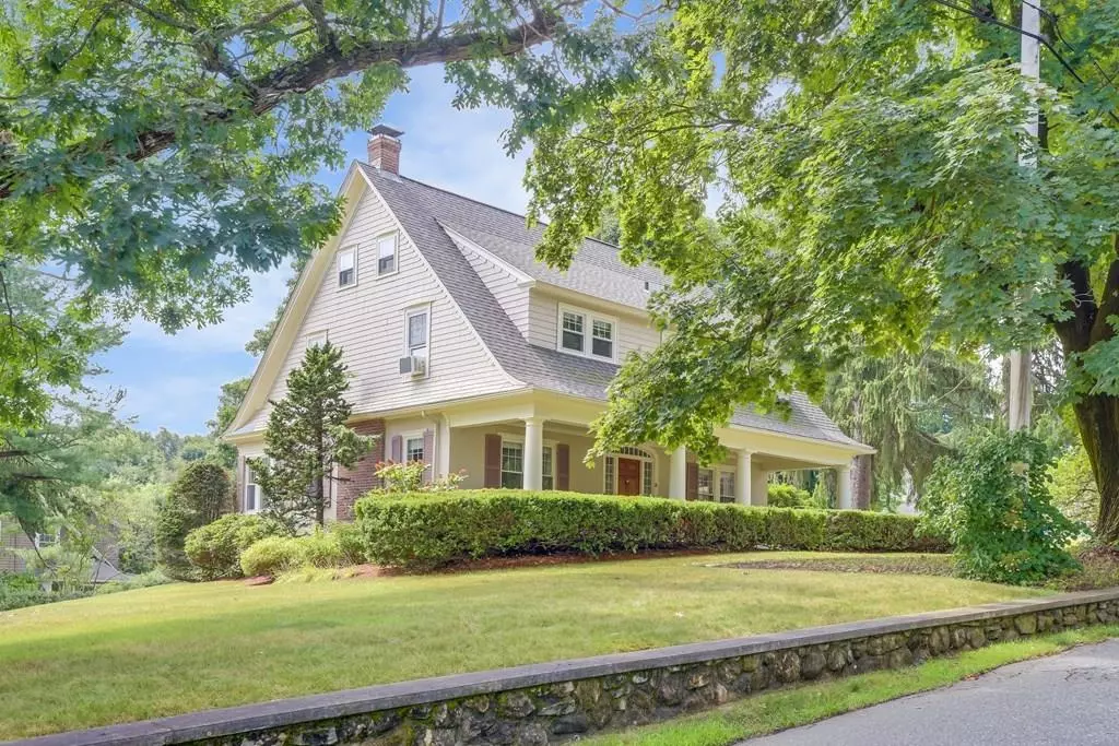 Shrewsbury, MA 01545,3 Park St W