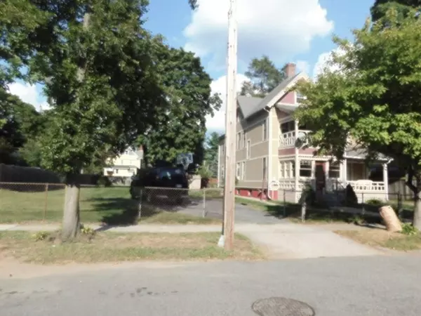 Springfield, MA 01109,117 Westminster St