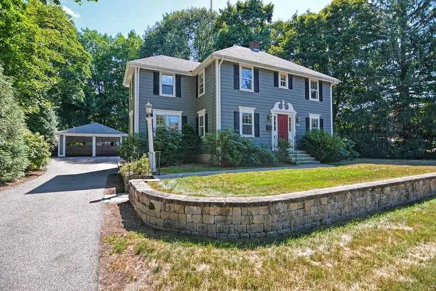 796 East Street, Walpole, MA 02081