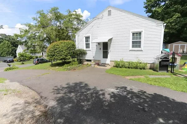 South Hadley, MA 01075,72 Charon Terrace