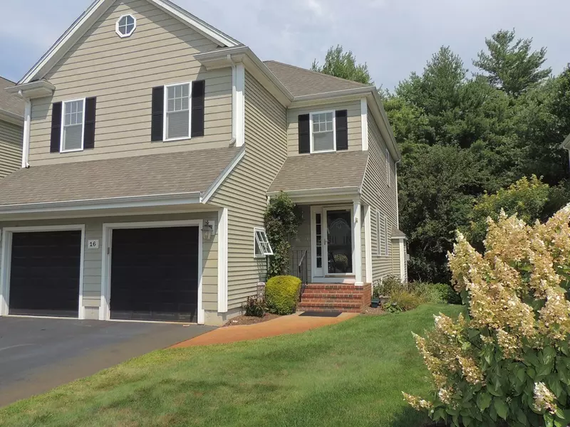 16 Surrey Lane #16, East Bridgewater, MA 02333