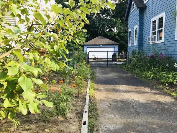 Springfield, MA 01108,77 Somerset St