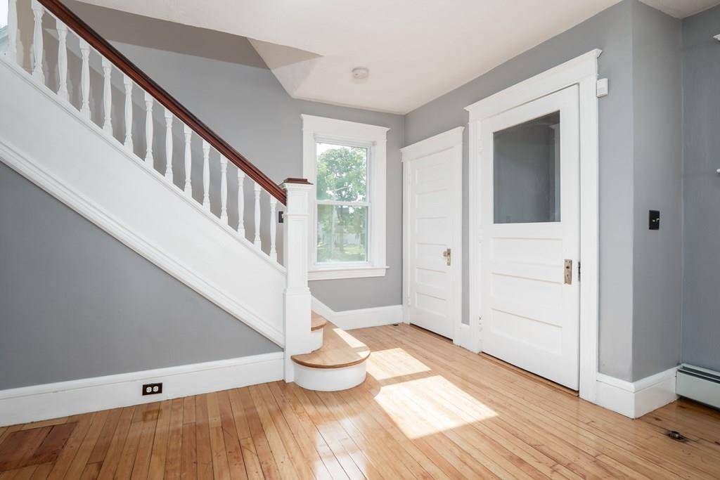 Worcester, MA 01602,10 Franconia Street