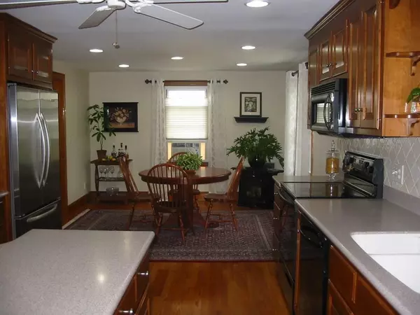 Milford, MA 01757,13 Lawrence St