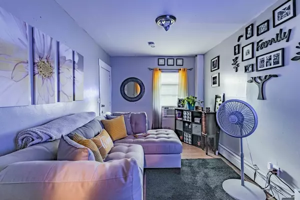 Springfield, MA 01108,32 Dickinson St