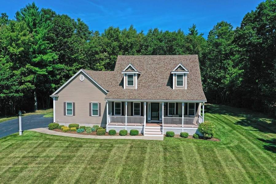 25 Summit Circle, Wrentham, MA 02093