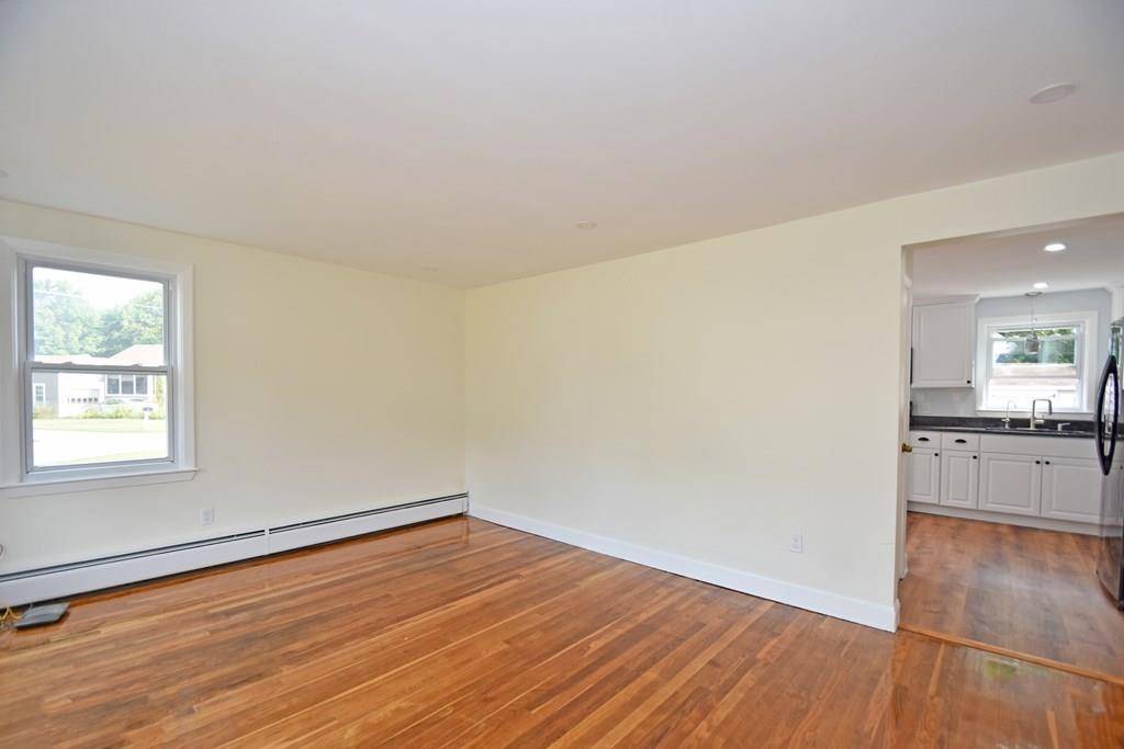 Bellingham, MA 02019,21 Hunt Street