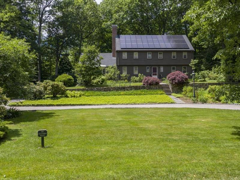 65 Old Farm Rd, Wellesley, MA 02481