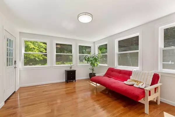 Boxborough, MA 01719,23 Eldridge Rd