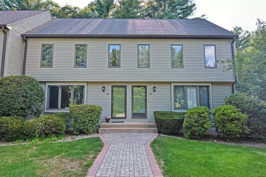 4 Village Way #E, Norton, MA 02766