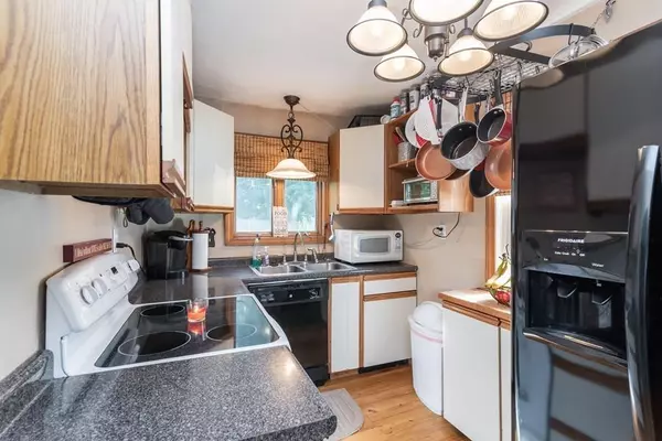 Agawam, MA 01001,80 Alhambra Cir N