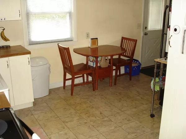 Saugus, MA 01906,33 Bristow Street #3