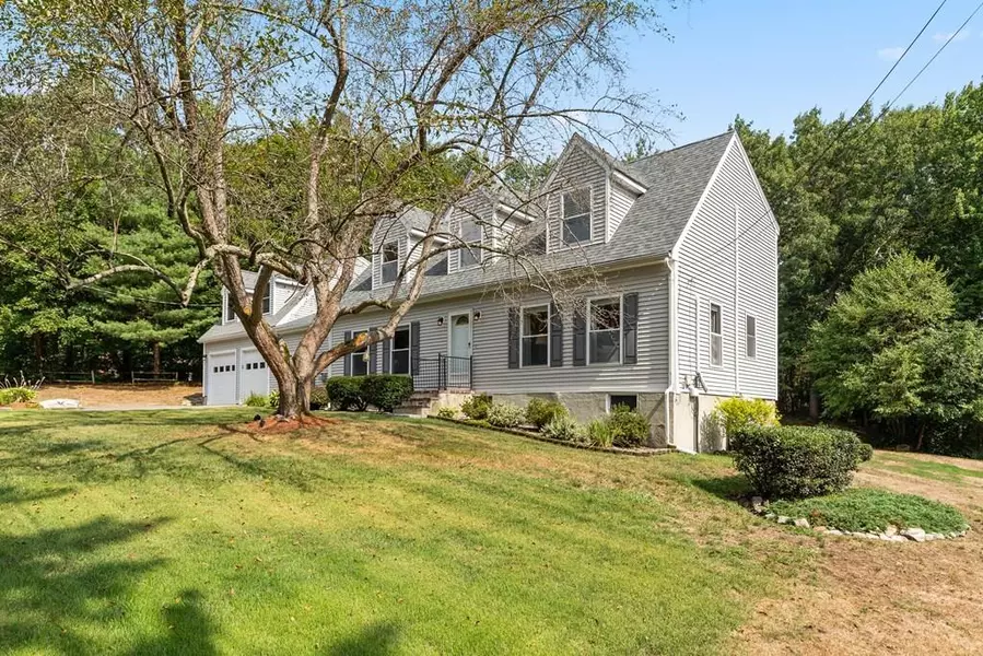 12 Cherokee Road, Acton, MA 01720