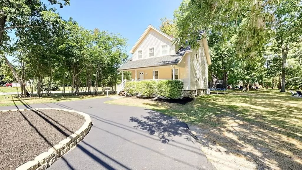 Mansfield, MA 02048,348 S Main St